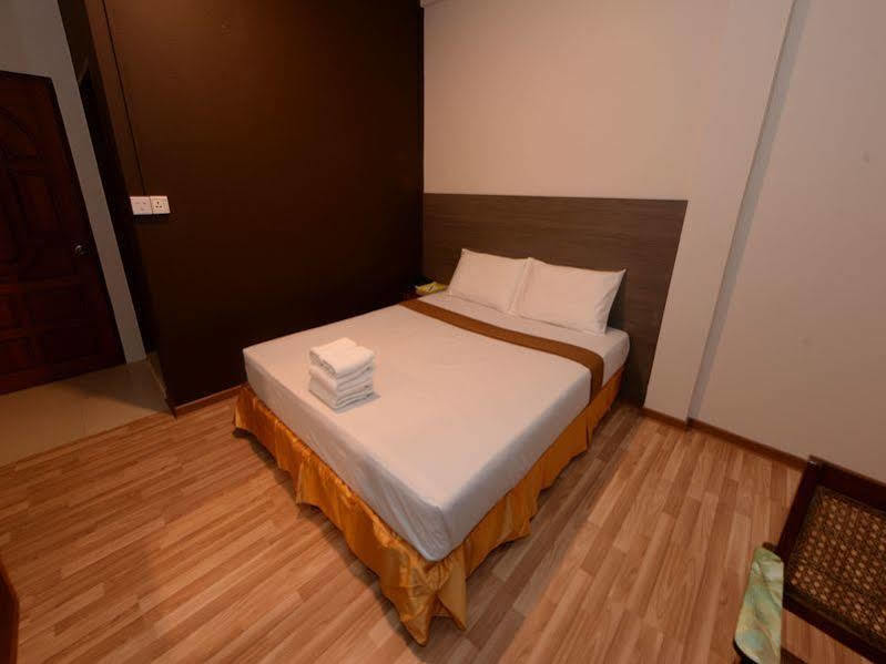 Min Nandar Garden Hotel Thanlyin Zewnętrze zdjęcie